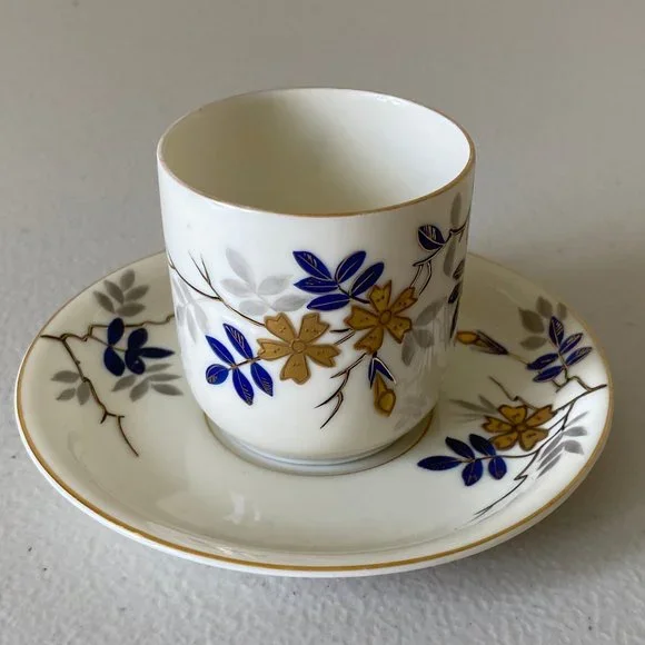 Royal Vienna Demitasse Cup & Saucer - Picture 4 of 8